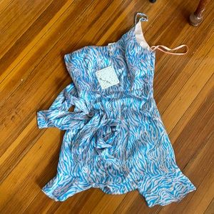 Selfie Leslie one strap